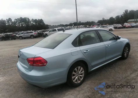 2012 Volkswagen Passat 2.5L S из США, поврежденный, VIN 1VWAP7A38CC062781